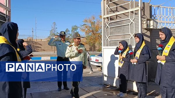 گرامیداشت هفته نیروی انتظامی در دبیرستان فرزانگان خواف 