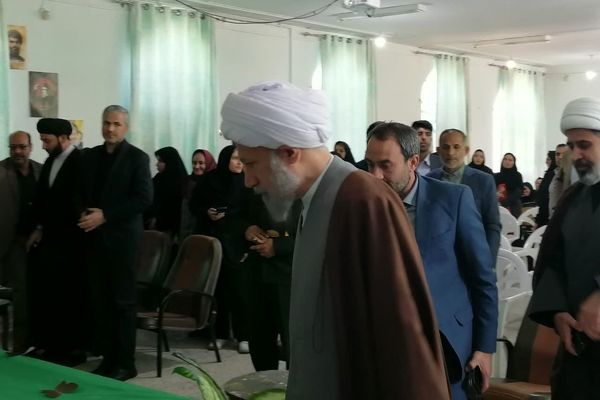 دیدار آیت الله دژکام با فرهنگیان شهرستان بیضا 