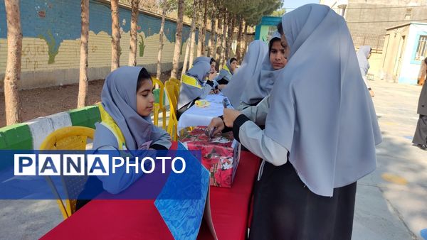 انتخابات شورای دانش آموزی در دبیرستان نمونه دولتی مهرورزان خواف