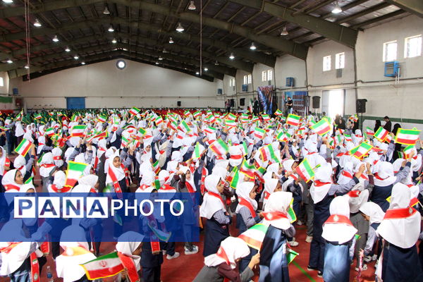 همایش یاور وطن به همت سازمان دانش‌آموزی یزد