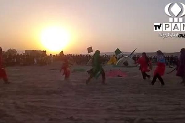 آیین تعزیه عاشورا با حضور پرشور عزاداران در شهر انابد