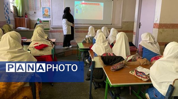 برگزاری دوره آموزشی و آزمون علمی-مهارتی سفیران سلامت در مدارس شهرستان ملارد