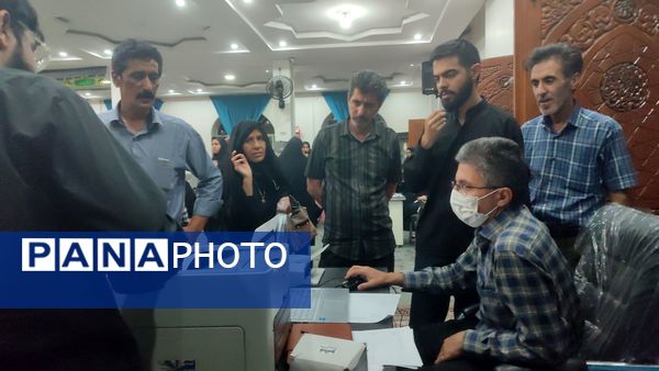  میزخدمت و دیدار فرماندار مشهد به همراه مسئولان ادارات با شهروندان مشهدی