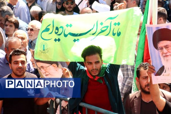 خروشی بی‌نظیر مردم تبریز در کف میدان