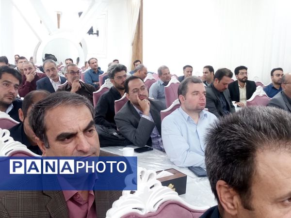 ویژه برنامه در مسیر دانایی در کاشمر