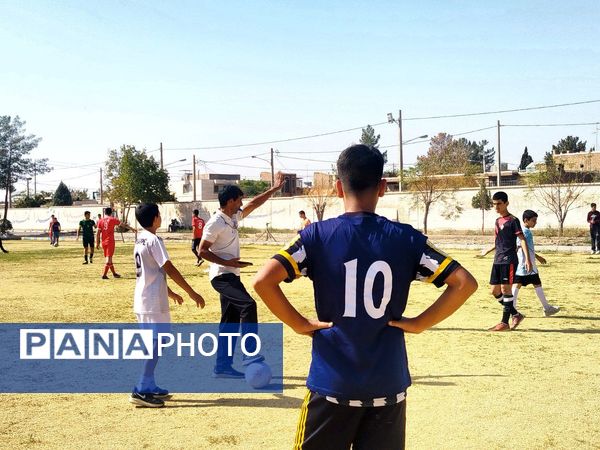 اردو درون مدرسه ای دبیرستان میثاق 