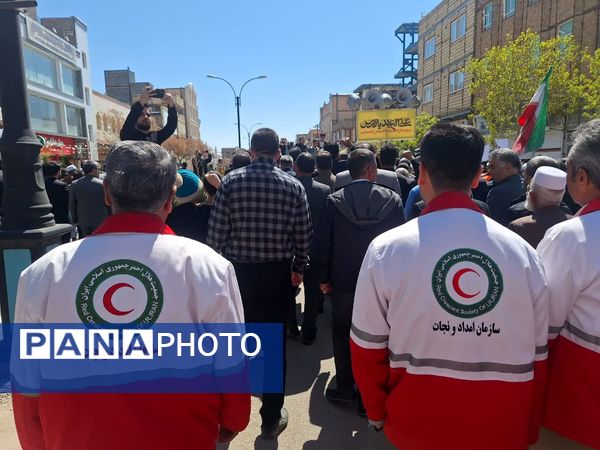 حضور حماسه‌ساز و پرشور مردم شهرستان خواف در راهپیمایی روز قدس