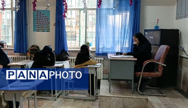 مشارکت دانش آموزان در اداره مدرسه با اجرای طرح مدام