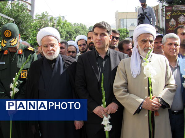خروش بی‌نظیر سنندج در بدرقه شهید آسمانی رضا بسطامی