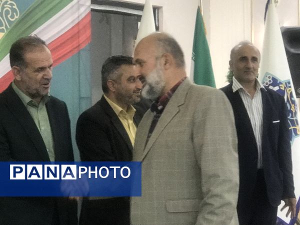 آیین تجلیل از خبرنگاران و اصحاب رسانه در محمودآباد