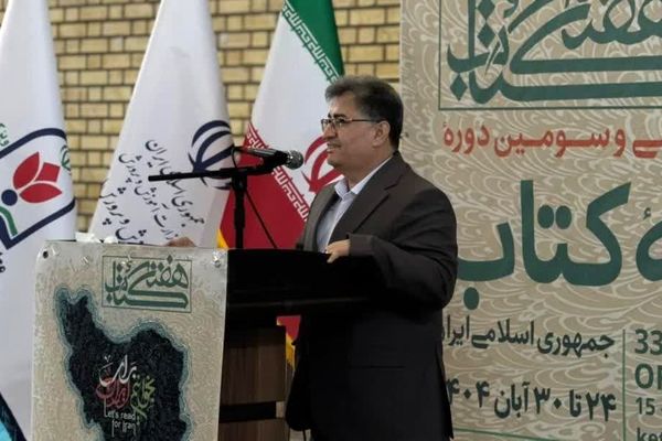 هفته کتاب فرصت طلایی برای نهادینه‌سازی فرهنگ کتاب‌خوانی در مدارس است