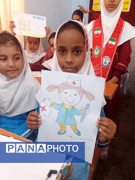 گرامیداشت روز سفیدپوشان در دبستان شهید علی رضایی