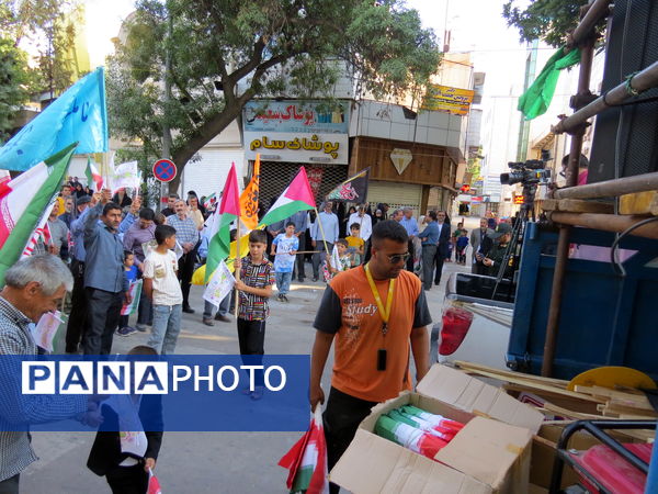 بازدید مدیرکل آموزش پرورش استان خراسان شمالی از غرفه‌های غدیرخم در بجنورد