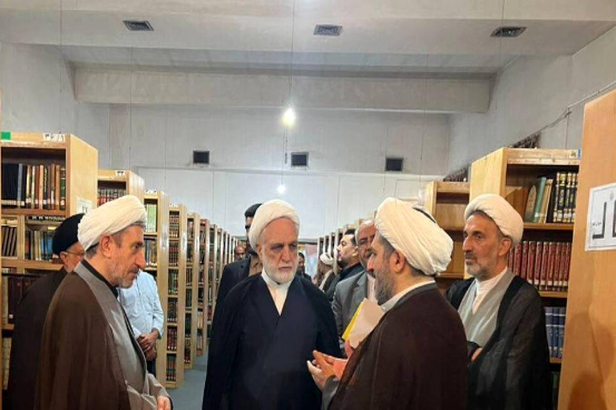 حضور حجت‌الاسلام والمسلمین محسنی اژه‌ای در مسجد مقدس جمکران/ بازدید رئیس عدلیه از کتابخانه موسسه امام صادق (ع)