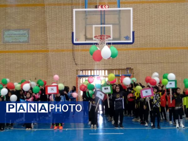 افتتاحیه طرح ملی میدان پویا و مسابقات هندبال در باشگاه غدیر محسن آباد برخوار