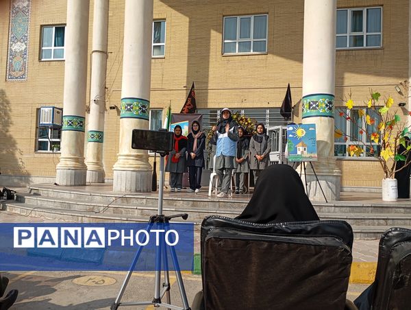 آیین افتتاحیه یاریگران زندگی در هنرستان محمودیه ۸