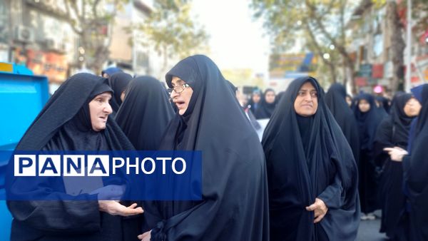 راهپیمایی ۱۳ آبان در قائمشهر