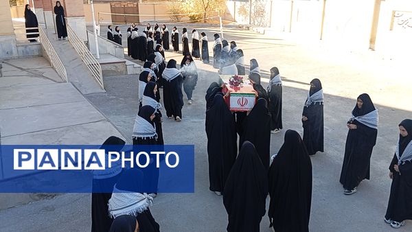 رویداد «لاله‌های روشن» همراه با استقبال از شهید گمنام