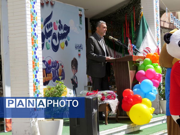 نواختن زنگ اول مهر در مدرسه شهدا فرهنگی 