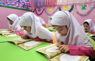 جزئیات برنامه‌های هفته‌ قرآن و نماز در مدارس سراسر کشور/ نقش‌آفرینی دانش‌آموزان در هفته‌ قرآن و نماز