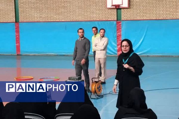 کارگاه آموزشی توانمندسازی دبیران و آموزگاران در درس تربیت بدنی