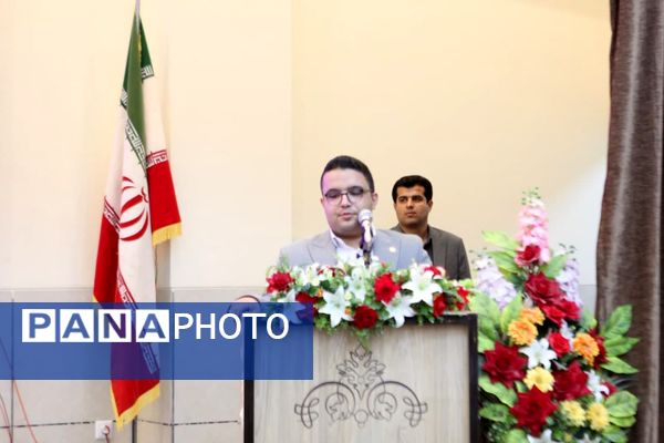 آیین کلنگ‌زنی ۱۶ مدرسه خیرساز در کاشان؛ مشارکت مردمی، حمایت دولتی