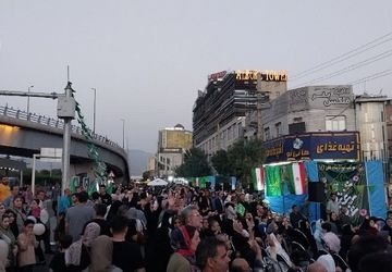 حال و هوای مردم در راهپیمایی 10 کیلومتری تهران 