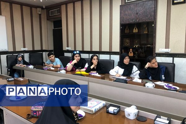 کارگاه‌های آموزش تکمیلی خبرنگاری با همکاری بسیج دانش‌آموزی در ناحیه 2 شهرری 