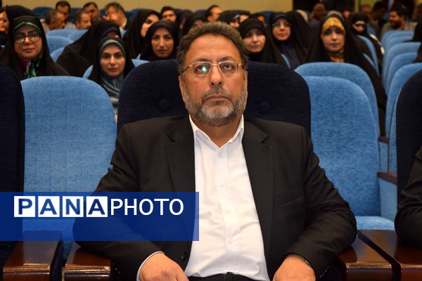 مراسم گرامیداشت مقام معلم و تجلیل از طلایه‌داران تعلیم و تربیت منطقه ۱۴ 