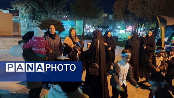 اجرای گروه های سرود در شهرستان کاشمر 