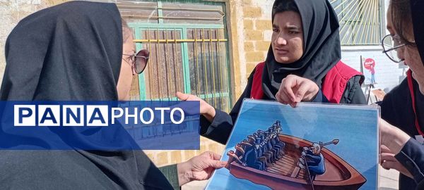 نمایشگاه پیشگیری از آسیب های اجتماعی در دبیرستان مادرمهربان خلیل آباد