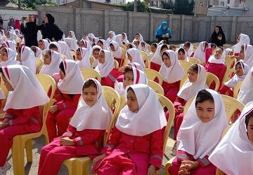 زنگ شروع سال تحصیلی در دبستان هدف و امام علی(ع) قائمشهر به صدا در آمد