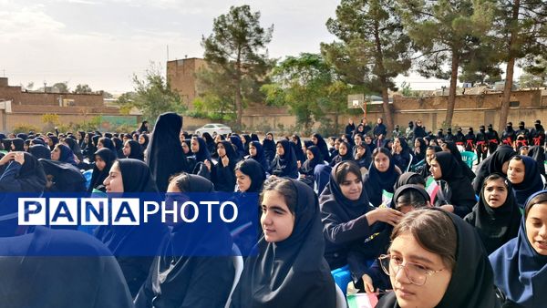 آغاز رسمی آیین بازگشایی مدارس شهرستان کاشمر در دبیرستان حضرت زینب(س)