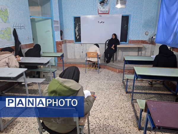 امتحانات نوبت اول در مدرسه برادران رحمانی خلیل آباد