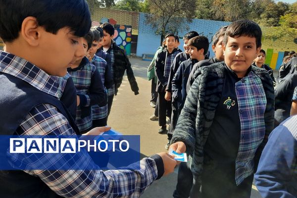 برگزاری انتخابات شورای دانش آموزی در مدارس ناحیه دو شهرری 