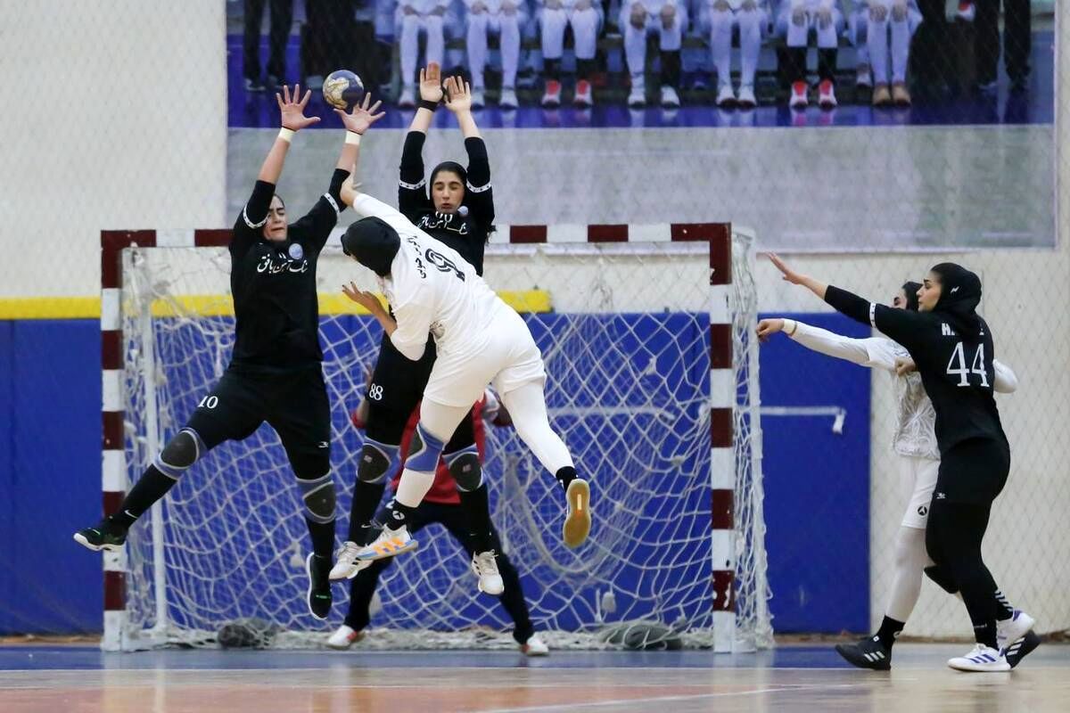 لیگ برتر هندبال زنان؛ استقلال و سپاهان در هفته نخست با بُرد شروع کردند