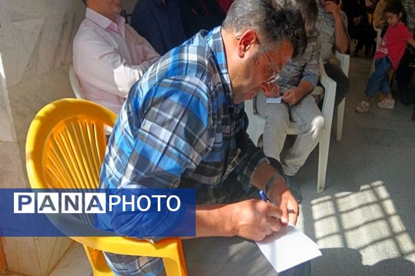 اولین  مجمع عمومی انجمن اولیاء و مربیان در دبیرستان شهید مجید دهنوی 
