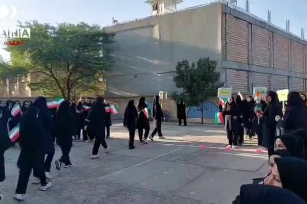 المپیاد ورزشی درون‌مدرسه‌ای در دبیرستان شاهد دهلران