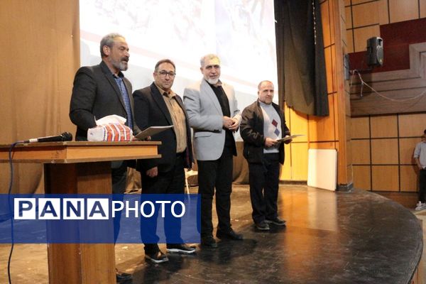 نشست انجمن اولیا و مربیان هنرستان امام علی(ع) فیروزکوه