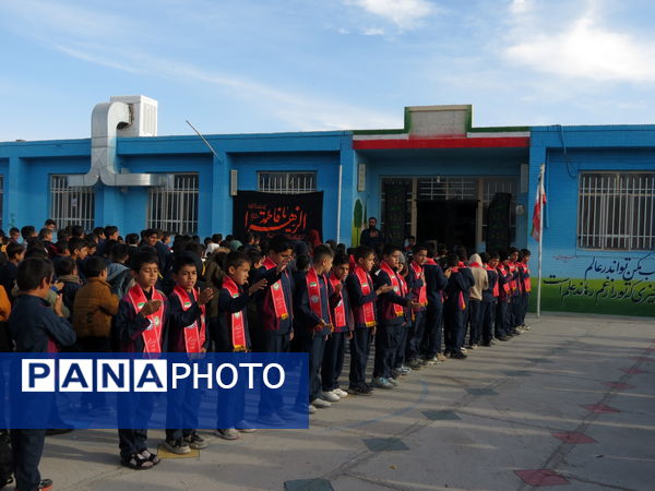 قاب پانا خاتم از شادی و نشاط دانش‌آموزان 