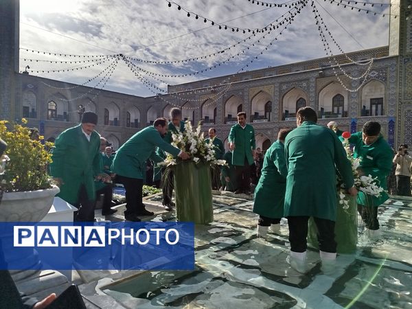 مشهد مقدس در تب‌وتاب جشن ولادت نخستین امام شیعیان  