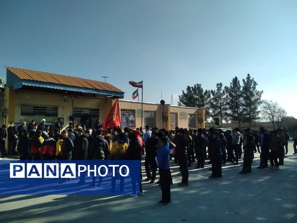 مراسم وداع با شهید گمنام در دبیرستان آیت الله خامنه‌ای شهرستان خلیل‌آباد 
