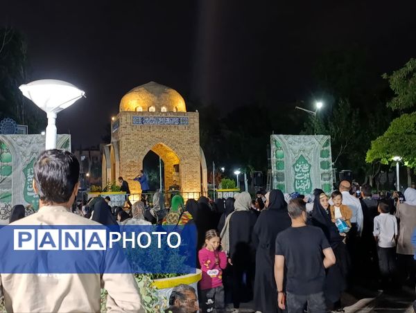 جشن دهه کرامت و ولادت امام هشتم شیعیان در پارک نیلوفر آبی مشهد مقدس