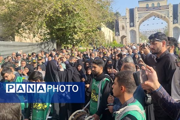 آیین استقبال و تشییع پیکر پاک و مطهر ۱۶ شهید گمنام