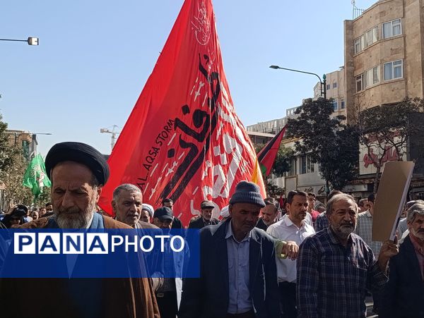 جمع خشم نصر در دومین سالگرد طوفان الاقصی؛ مردم پرشور به خیابان‌ها آمدند