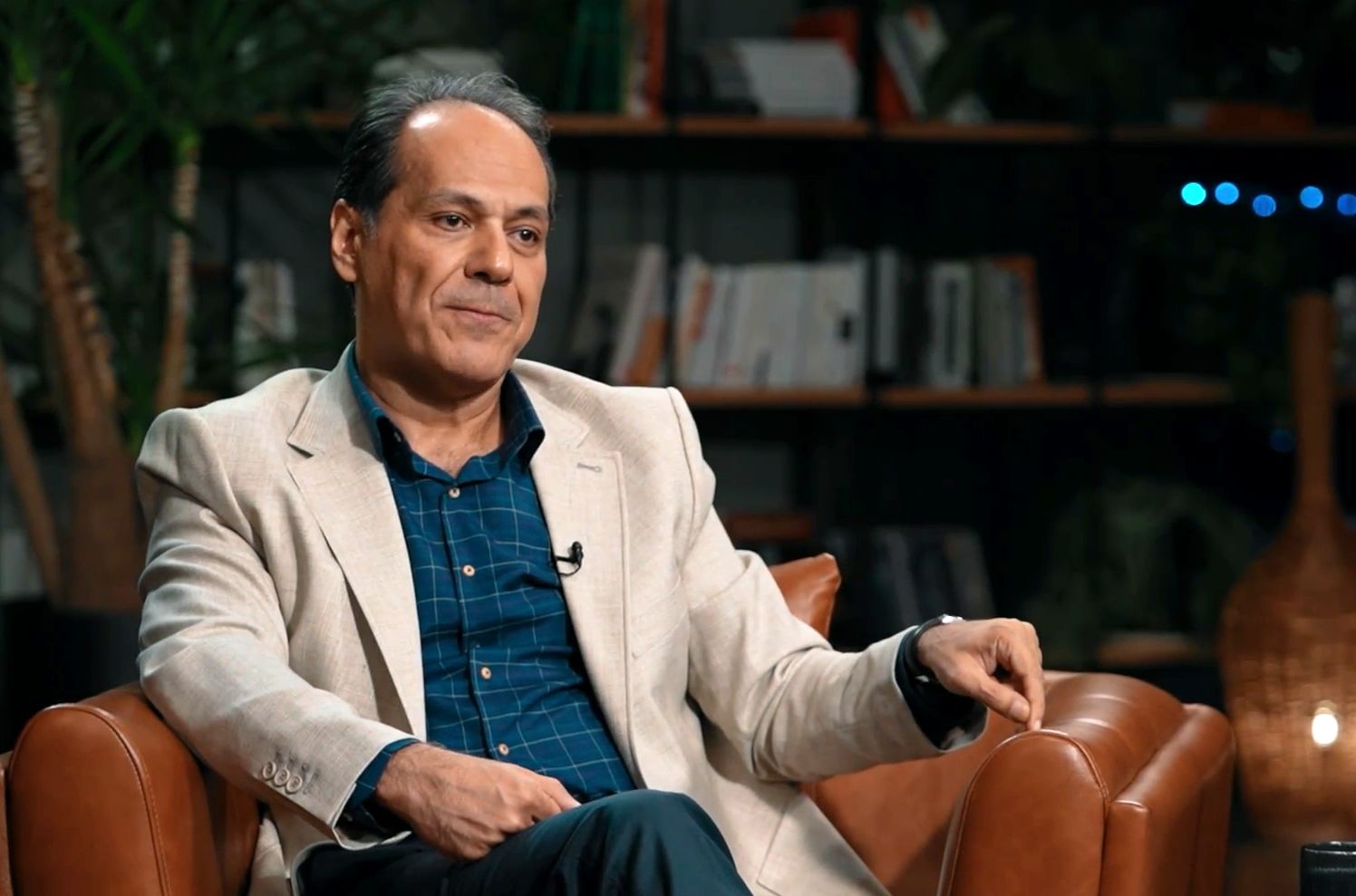 گذار از «چرا» به «چه باید کرد»