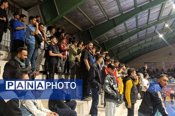 جدال حساس هفته دوم لیگ برتر با برتری قاطع میهمان پایان یافت