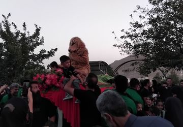 از عَلَم تا زنجیر؛ نمادها و نشانه‌های سوگواری حسینی
