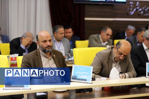 نشست مشترک کمیسیون آموزش، تحقیقات و فناوری مجلس با وزیر آموزش و پرورش 