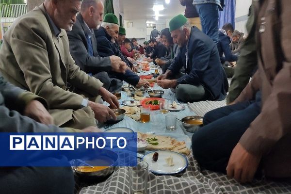 سفره ماه مهمانی خدا در مسجد جامع شهر بار